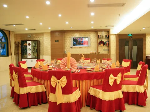 Фошань: New Sunshine Hotel
