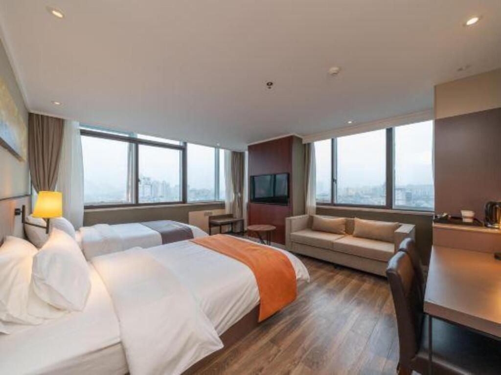 carousel image 3