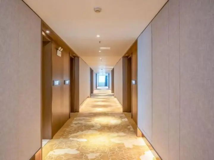 Haikou Weihao Hot Spring Hotel (Provincial Government Riyue Square) — фото 4