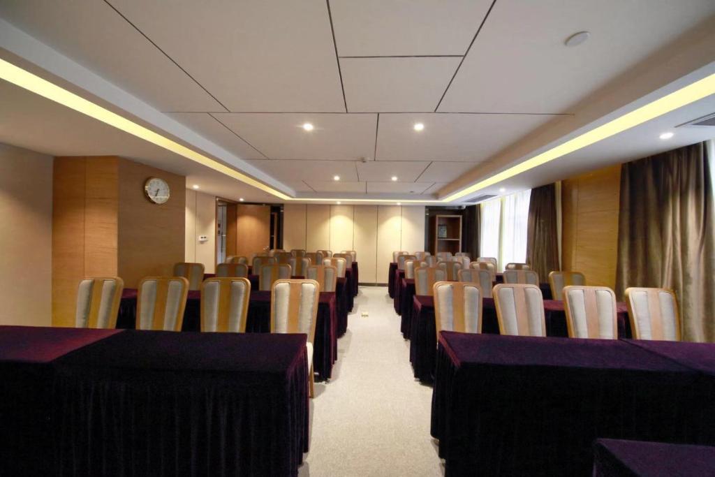 Хайкоу: Metropolo Haikou Wuzhishan Hot Spring Hotel