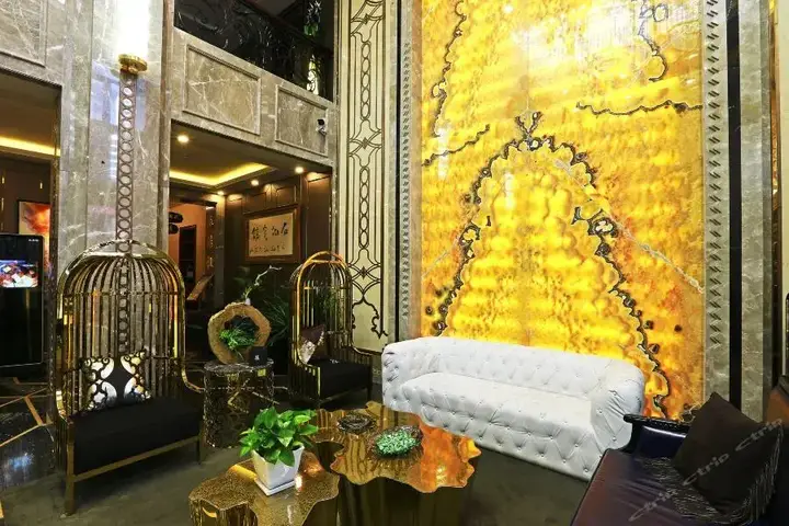 carousel image 2