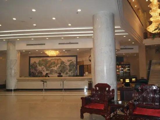 Аньян: Huifeng Hotel