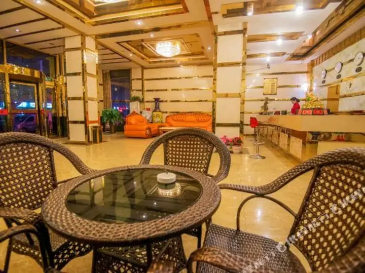 Лоян: Luoyang Yubo Business Hotel (Wangcheng Park)