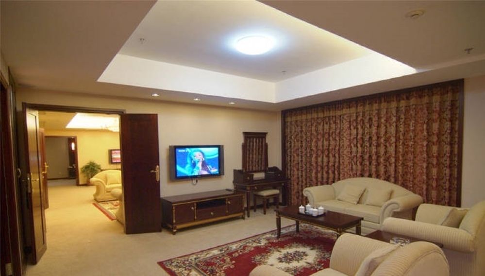 Наньтун: Zhongtian Huanghai Hotel