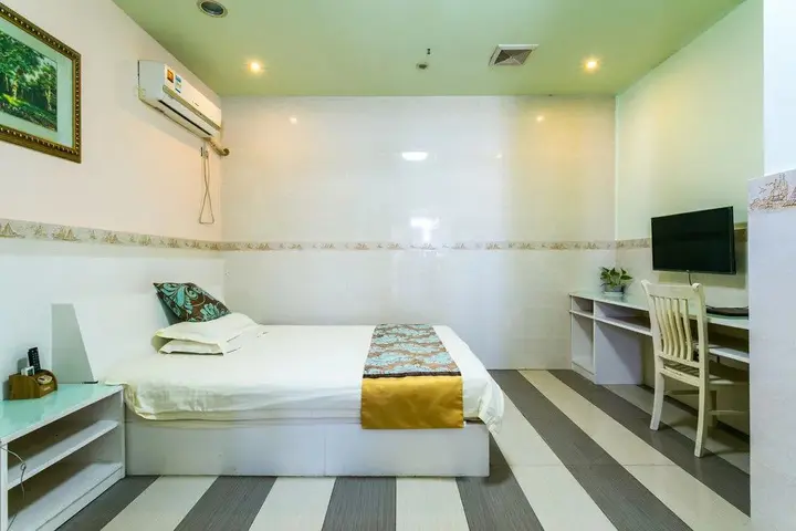 Шанхай: Shanghai Blue House Business Hotel