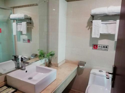 Шэньчжэнь: Liansheng Hotel Shenzhen