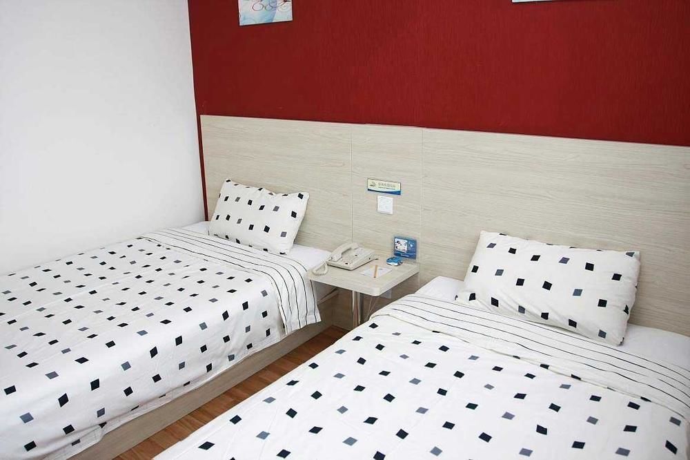 Шицзячжуан: Hotel Eaka 365 Shijiazhuang Hongqi Road
