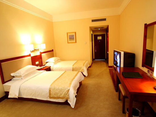 Tengchong Airport Sightseeing Hotel — фото 1