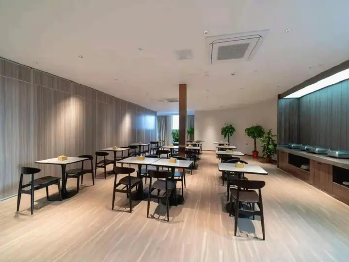 Ухань: HanTing Hotel (Wuhan Xudong MixC Mall)