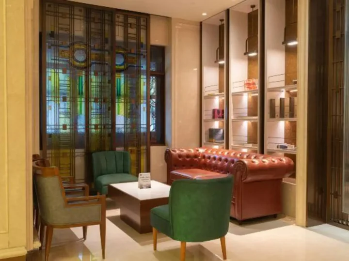 Цзясинь: Ziye Hotel