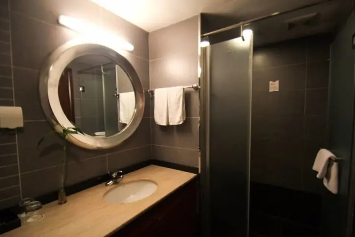 Цзясинь: Lin Clan Hostel - Tongxiang