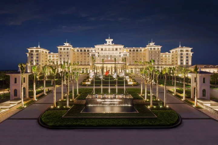 Хайкоу: Crowne Resort Spa  Beach Resort Hainan