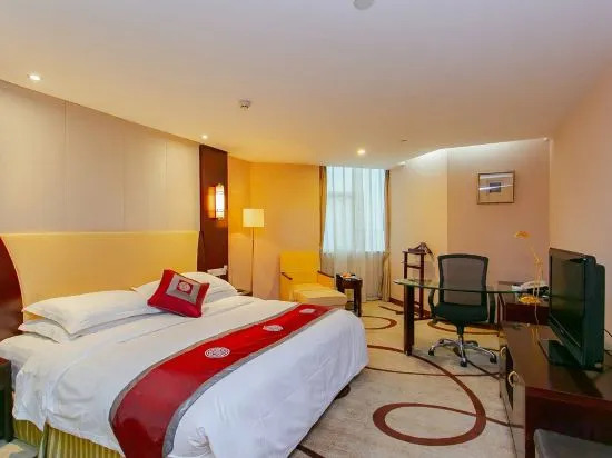 Синъи: Green Lake Hotel Jinzhou