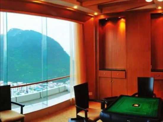 Синъи: Green Lake Hotel Jinzhou