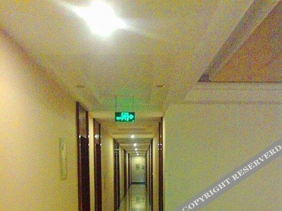 Чжоушань: Huayi Hotel