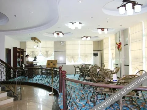 Чжоушань: 舟山千荷大酒店