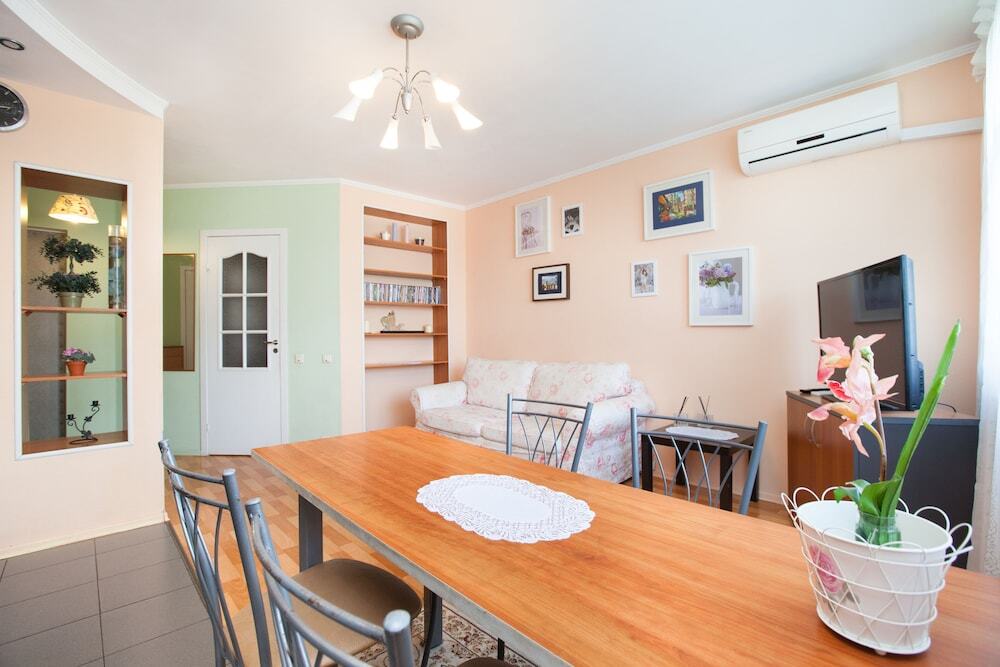 Москва: Sadovoye Koltso Apartment Zhulebino