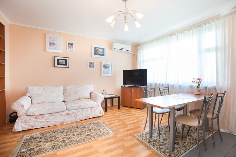Москва: Sadovoye Koltso Apartment Zhulebino