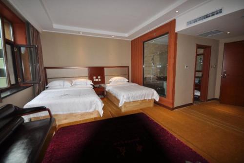 Байшань: Guanjing Hot Spring Hotel