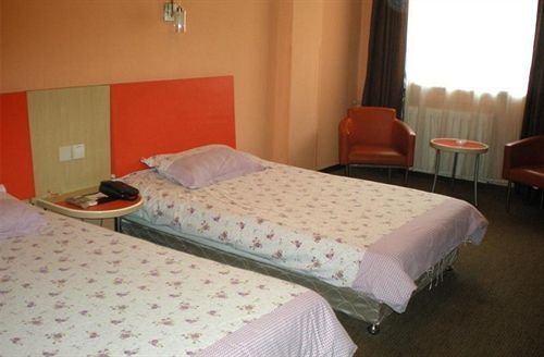 Цзинань: Motel168 Jinan Puli Street Inn