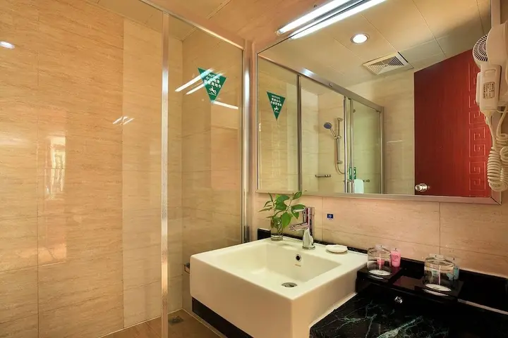 Гуйлинь: Dongjiang Golf Resort Hotel