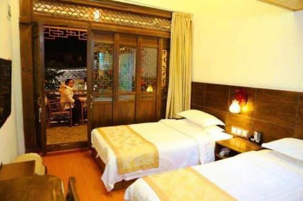Дали: Taiheju Inn