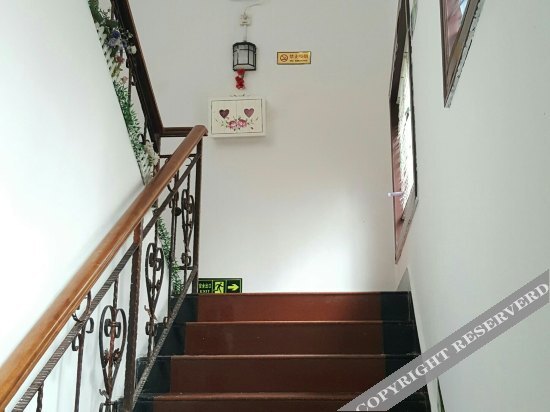 Чжэнчжоу: Dengfeng Wu Jiawu Hotel