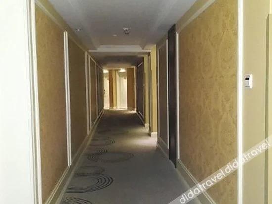 Дунъян: Platinum Luxury Hotel