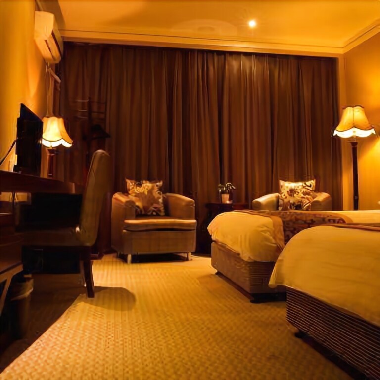 Хучжоу: Luqiu Holiday Hotel