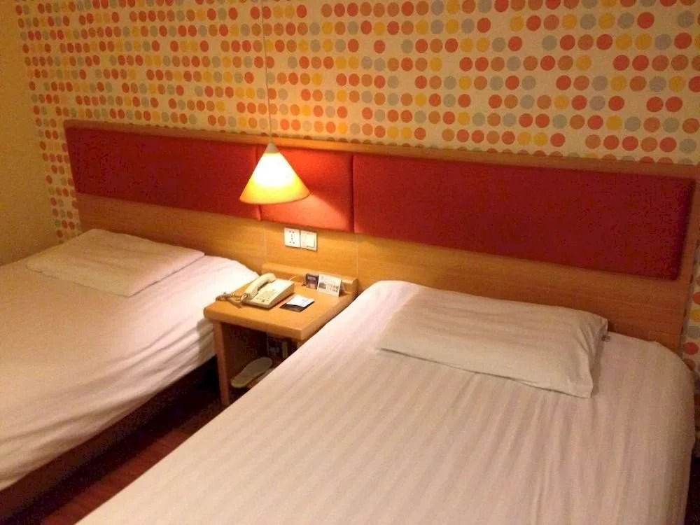 Далянь: Home Inn Dalian