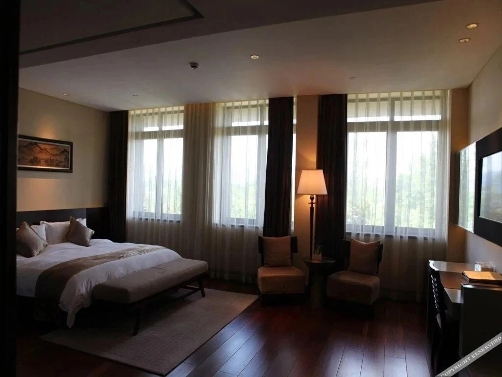 Ханчжоу: Hangzhou Fuyang Gongwang Boutique