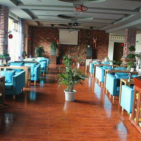Линжи: Nyingchi Zhongxing Garden Hotel