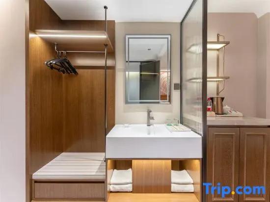 Хулун-Буир: Vienna Classic Hotel (Zhongsujin Street Store, Manzhouli)