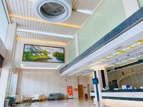 Наньнин: Four Seasons Hotel (Nanning Zoo Qingchuan Subway Station)