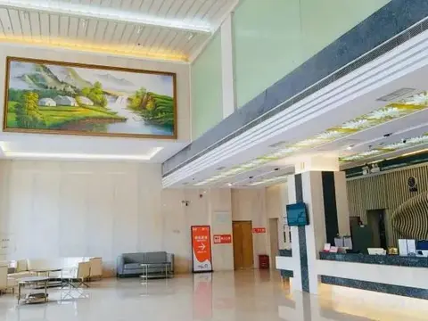 Наньнин: Four Seasons Hotel (Nanning Zoo Qingchuan Subway Station)