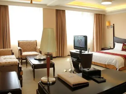 Линьи: Yizhou International Hotel