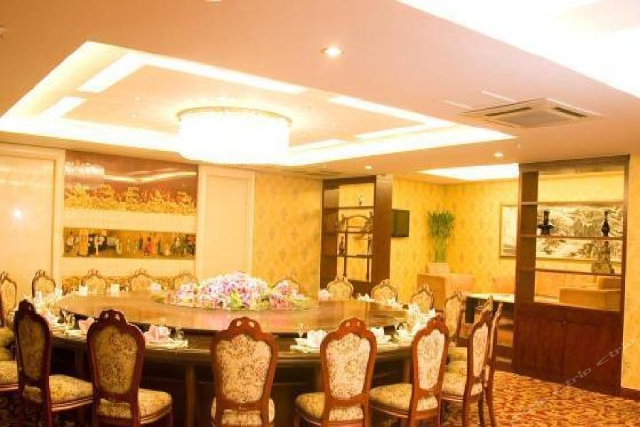 Шанграо: Poyang Hotel