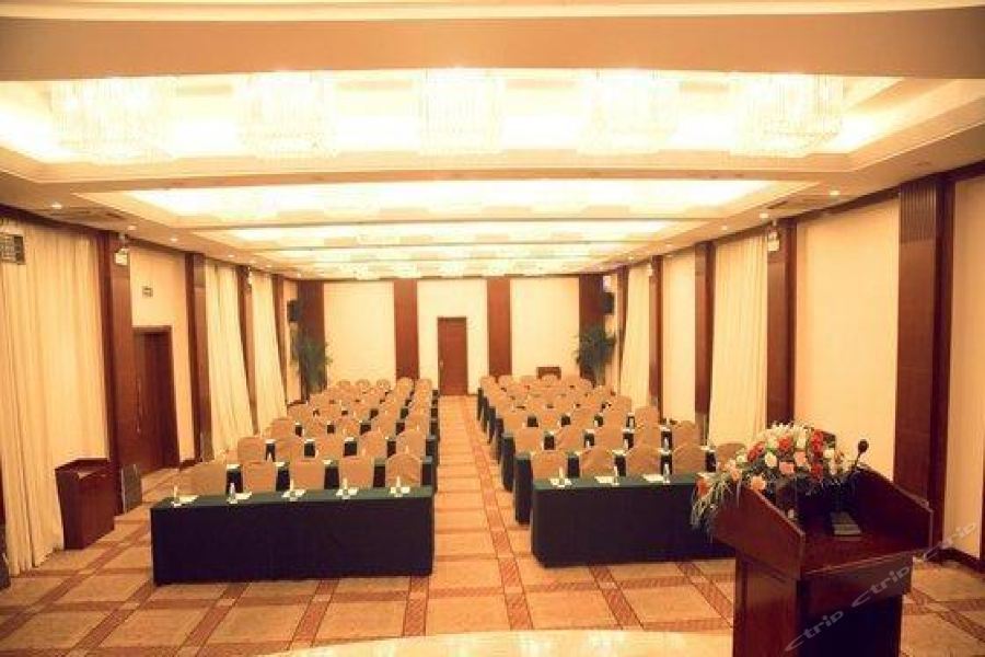 Шанграо: Poyang Hotel