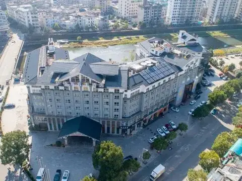 Лишуй: Huaqiao Dongfang Hotel