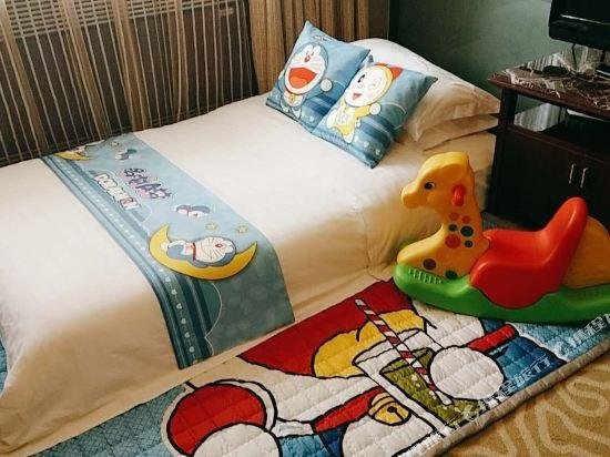 Урумчи: Yili Hotel (Urumqi South Railway Station Wanda)