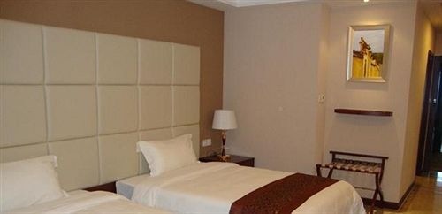 Аньцин: Seventh Fairy International Hotel