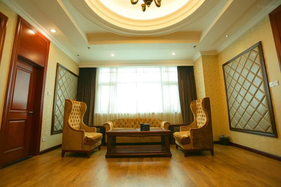 Удаляньчи: Hot Spring Leisure City International Hotel