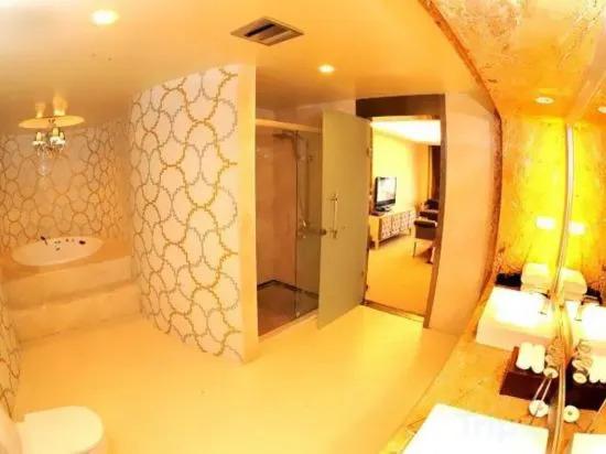 Уху: Luban International Hotel