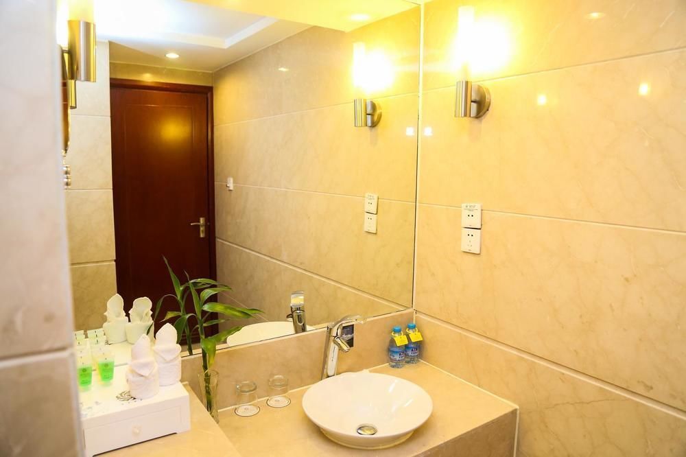 Уси: Xiangmei International