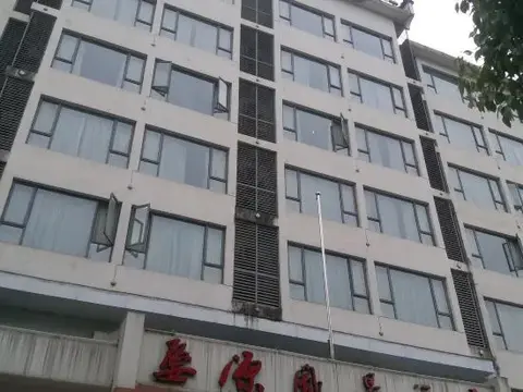 Шанграо: Wuyuan Scenic Hotel