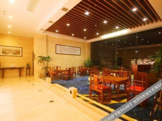 Шанграо: Wuyuan Scenic Hotel