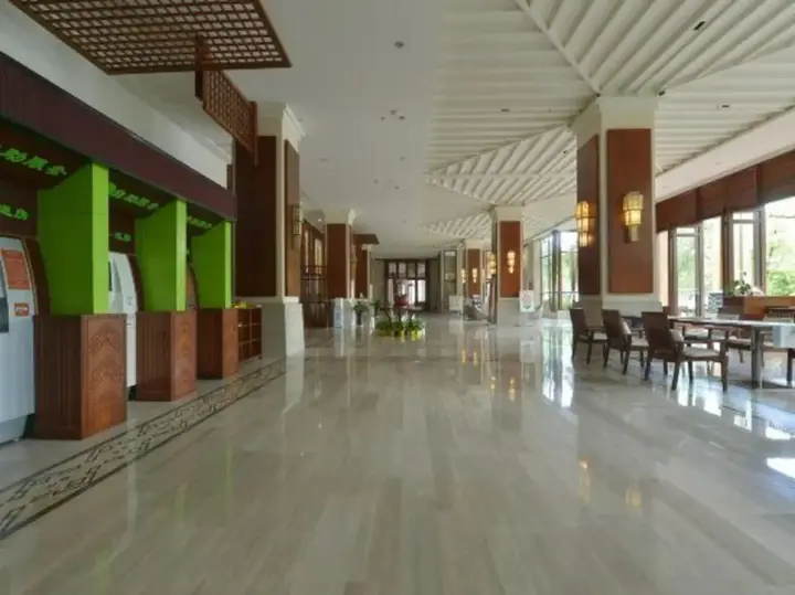 Учжишань: Zhujiang Crystal Hotel