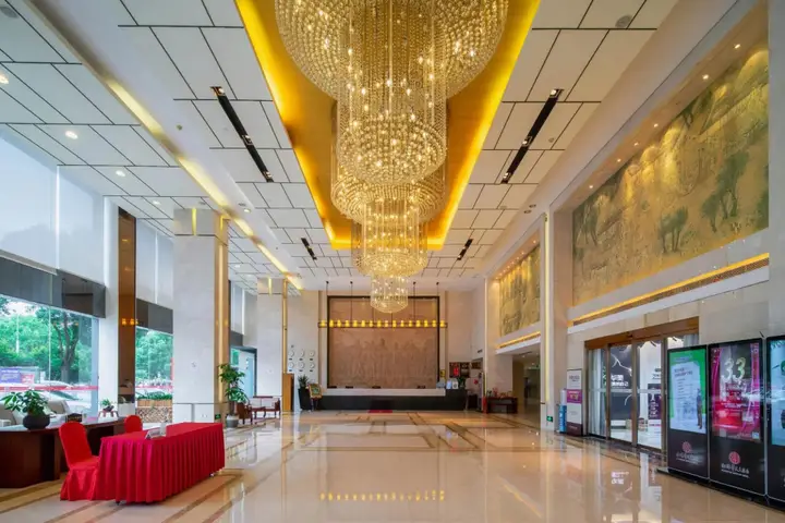 Huatian Hotel — фото 6