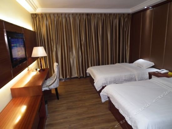 carousel image 0