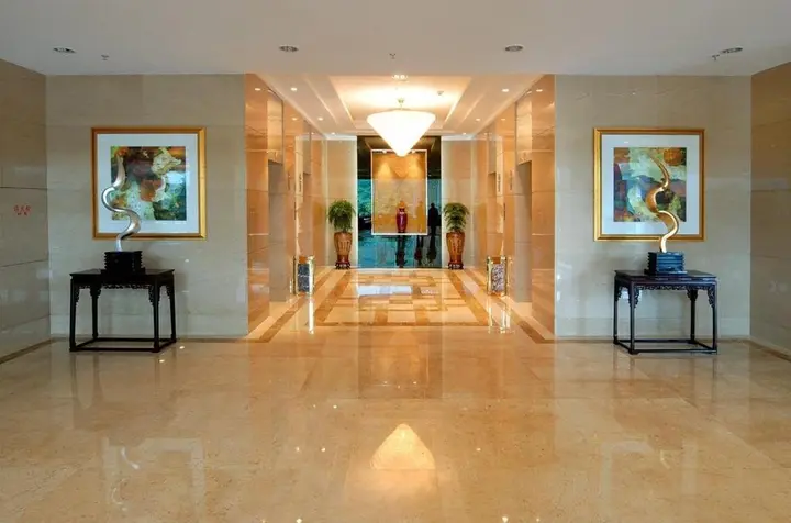 Янгиианг: East Lake International Hotel